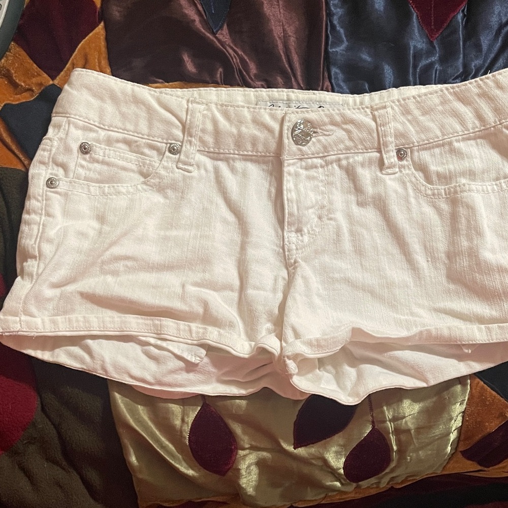 Women's whiteShorts